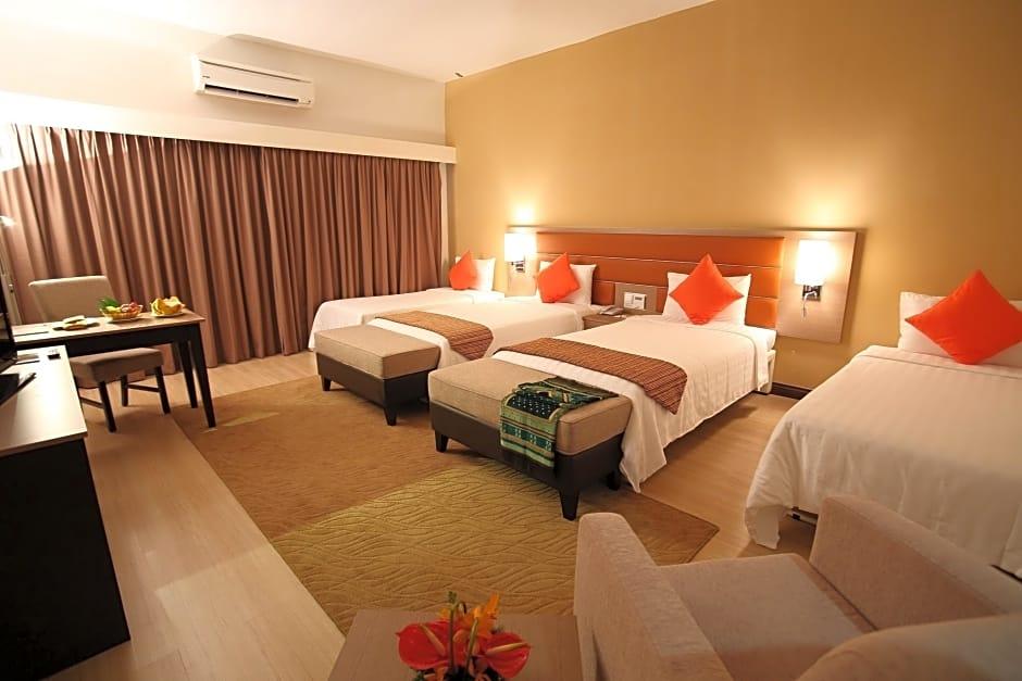ไรอา โฮเทล แอนด์ คอนเวนชั่น เซนเตอร์ เตเรงกานู Hotel กัวลาตรังกานู ภายนอก รูปภาพ