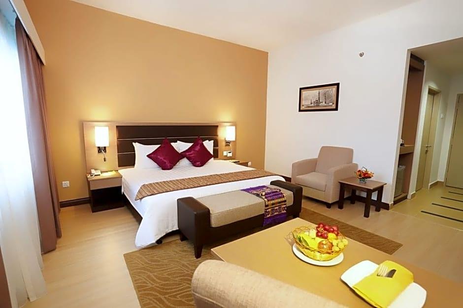 ไรอา โฮเทล แอนด์ คอนเวนชั่น เซนเตอร์ เตเรงกานู Hotel กัวลาตรังกานู ภายนอก รูปภาพ