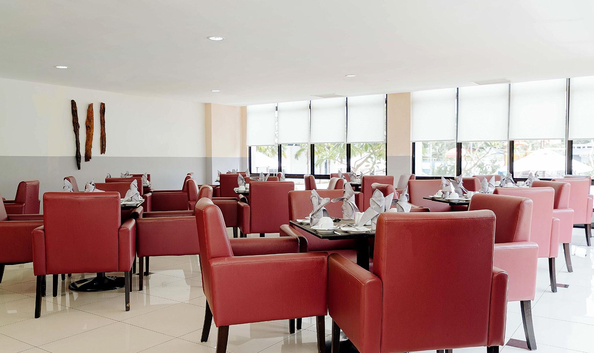 ไรอา โฮเทล แอนด์ คอนเวนชั่น เซนเตอร์ เตเรงกานู Hotel กัวลาตรังกานู ภายนอก รูปภาพ