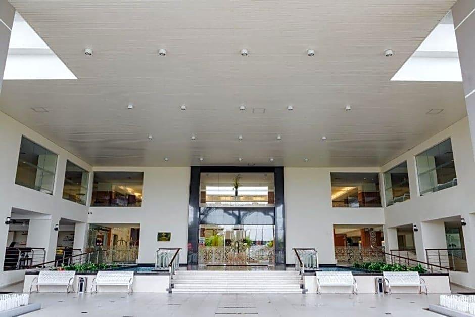 ไรอา โฮเทล แอนด์ คอนเวนชั่น เซนเตอร์ เตเรงกานู Hotel กัวลาตรังกานู ภายนอก รูปภาพ