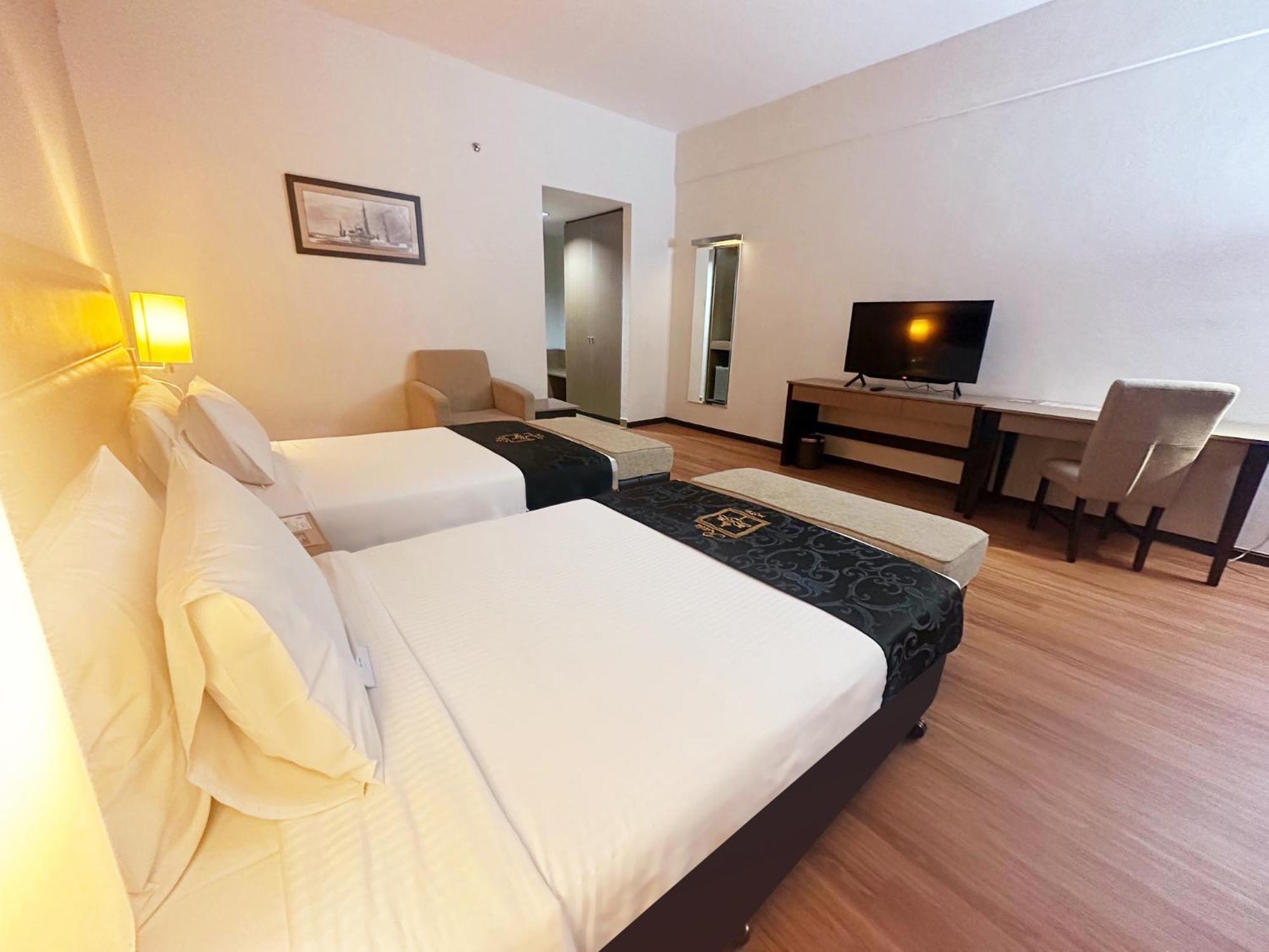 ไรอา โฮเทล แอนด์ คอนเวนชั่น เซนเตอร์ เตเรงกานู Hotel กัวลาตรังกานู ภายนอก รูปภาพ